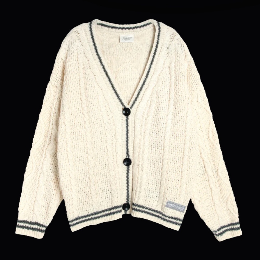 Official Taylor Swift Folklore cardigan size medium / large nwt 2024 version